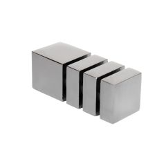 Siva kovová koncovka 19mm Kocka pár titan